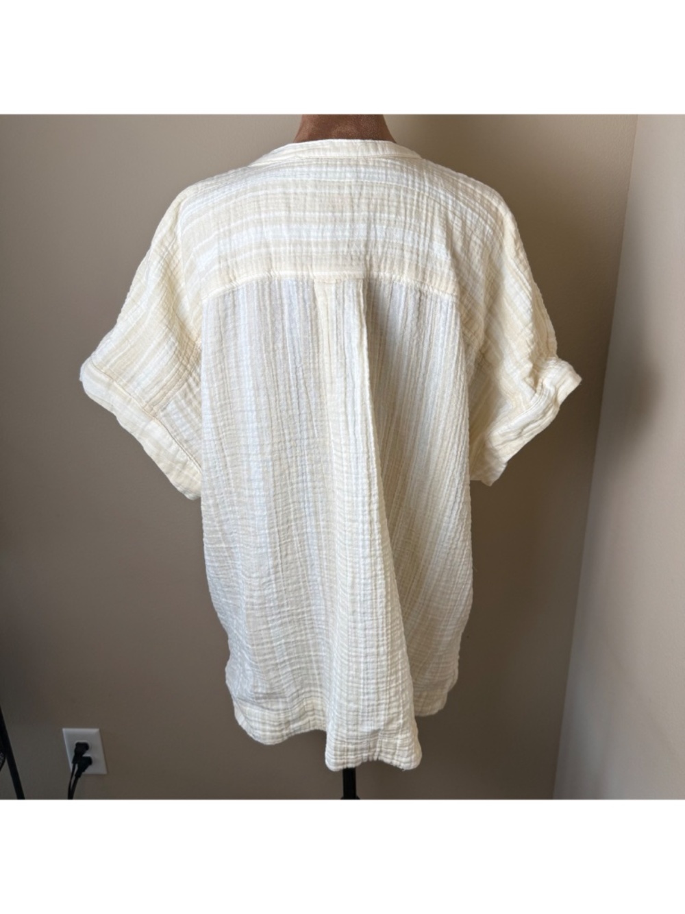 LL Bean Cloud Gauze Split Neck Shirt Womens 2X Plus Cream White Blouse Top - Picture 3 of 8